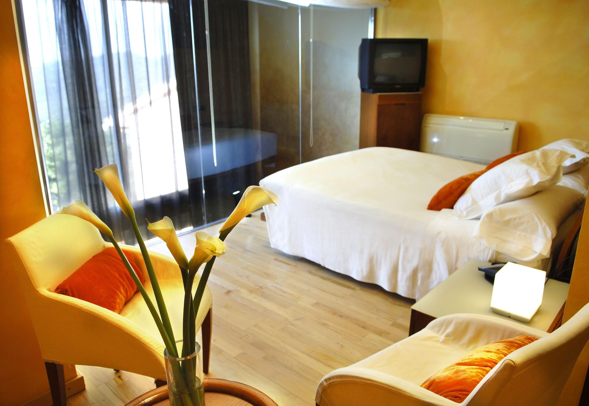 Boutique Hotel Urbisol Calders Exterior foto